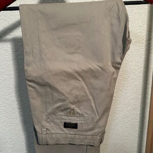 COPY - Men's Classic Banana Republic Dark Khaki's 33/30